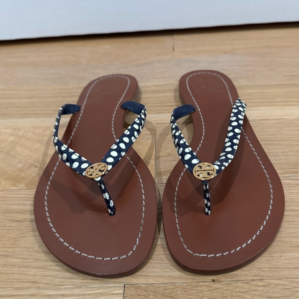 Tory Burch Navy and White Polkadot Sandals with Gold Logo